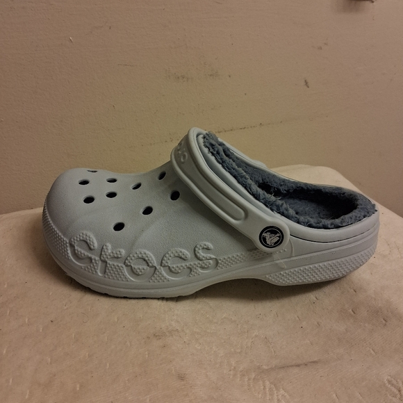 Womens Crocs Light Blue Clogs Unisex, Womens Sz 8, Mens Sz 6 - Picture 9 of 16